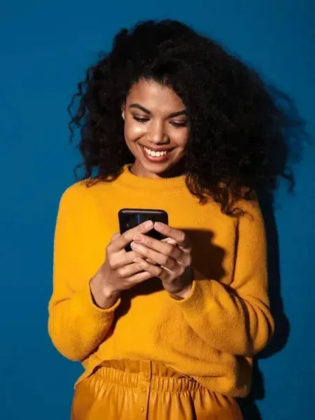 Starting an online consultation on a phone